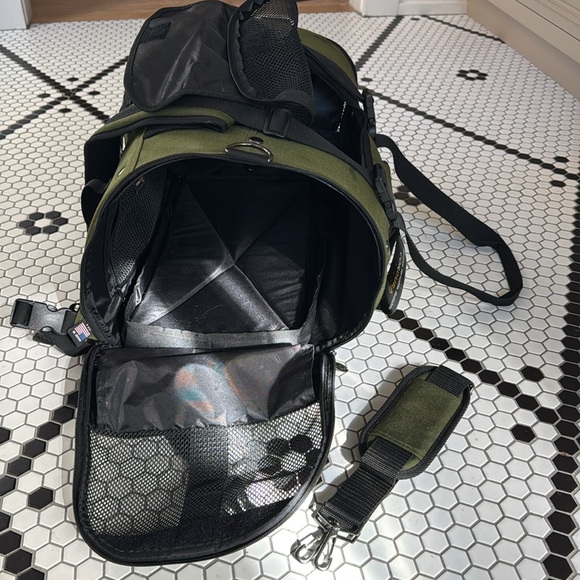 Pet Carrier Celltei Active Backpack Medium Dog Carrier - Picture 7 of 7